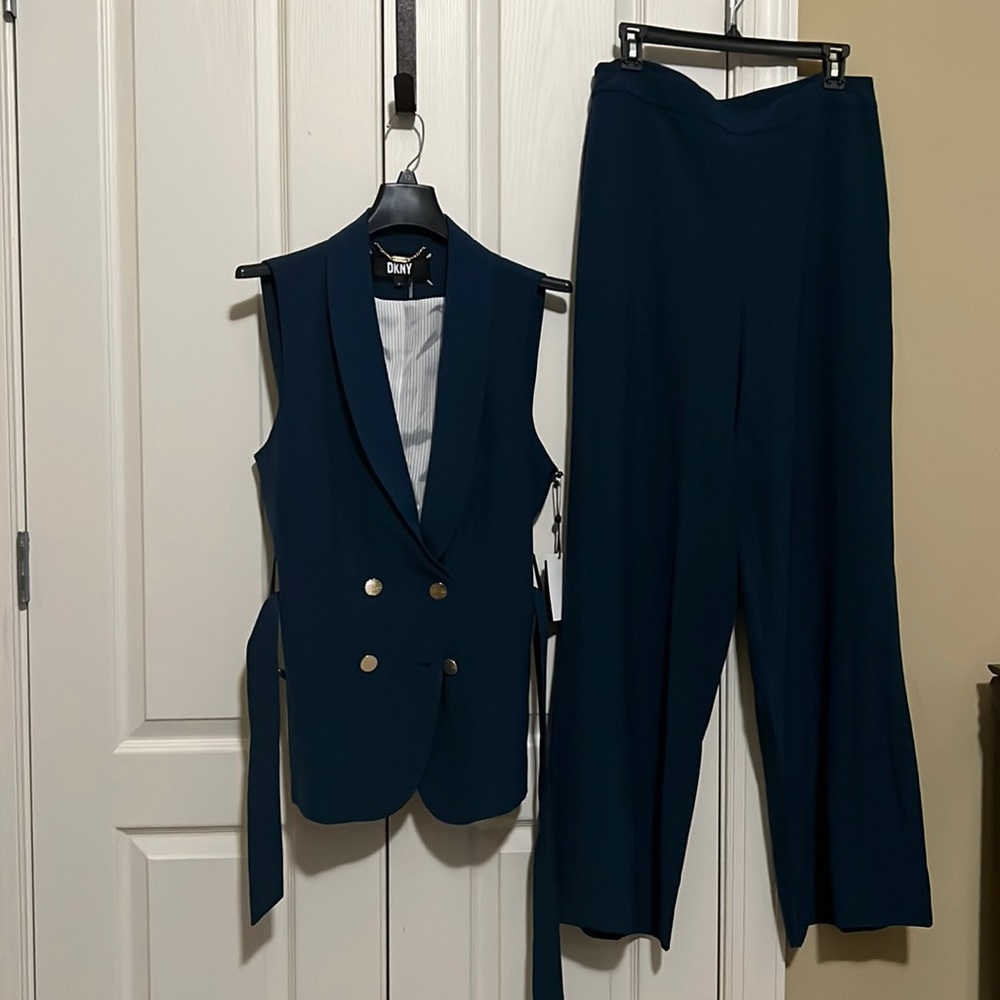 DKNY Deep turquoise pant suit! Wear it in the spring/summer or in the winter.